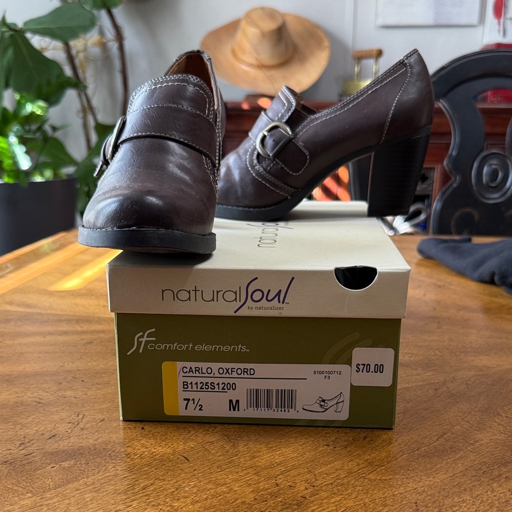 Natural Soul Women's Dark Brown Heeled Oxfords